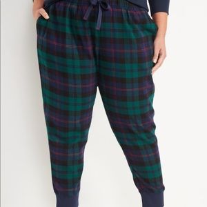 Old Navy Plaid Jogger Pants